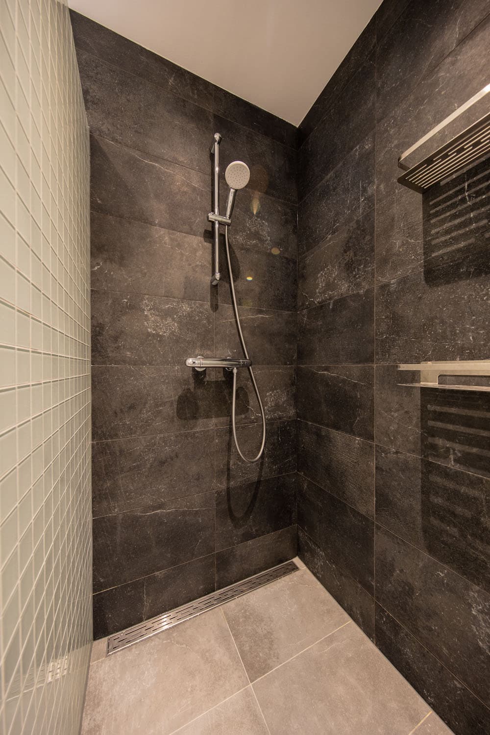 Bathroom renovation Krekelstraat Rotterdam